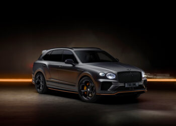 Bentayga S Black Edition เผยด้านมืดกับโลโก้เบนท์ลีย์สีดำ