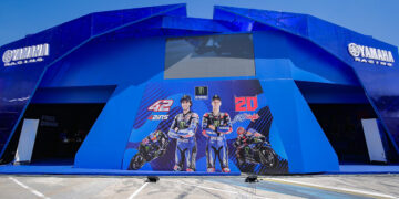 YAMAHA GP PAVILION พร้อมมรองรับแฟนมอเตอร์สปอร์ตทั่วโลก Thailand Grand Prix 2024กระทบไหล่นักแข่งระดับโลก และลุ้นรับรางวัลใหญ่ YAMAHA R15M Connected-ABS