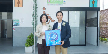 ปั๊มบางจาก บลูมมิ่ง เทลส์ @พุทธมณฑลสาย 3 รับมอบป้าย HAPPY TOILET รับรองมาตรฐานส้วมสาธารณะ “ระดับดีเยี่ยม”