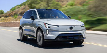 Volvo EX90 บิ๊กไซส์เอสยูวีไฟฟ้า เตรียมโชว์ตัวในไทยก่อน Motor Expo 2024