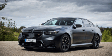 BMW M5 เจนฯ 7 เปิดตัว 2 รุ่น ค่าตัว 12.999 – 13.699 ล้านบาท