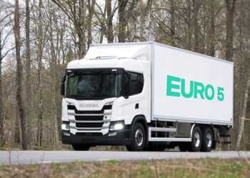 Scania Rigid Euro 5 รถบรรทุก 10 ล้อ มาตรฐานยุโรป ประหยัด ปลอดภัย เป็นมิตรต่อสิ่งแวดล้อม เปิดราคาเร้าใจ 3.5 ล้าน