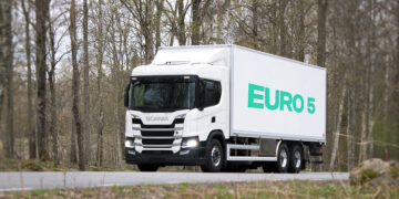 Scania Rigid Euro 5 รถบรรทุก 10 ล้อ มาตรฐานยุโรป ประหยัด ปลอดภัย เป็นมิตรต่อสิ่งแวดล้อม เปิดราคาเร้าใจ 3.5 ล้าน