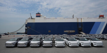XPENG X9 พวงมาลัยขวาลอตแรกของโลกถึงไทยแล้ว พร้อมประกาศราคาอย่างเป็นทางการ 2,749,000 บาท