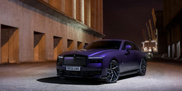 Black Badge Spectre ที่สุดของพลังไฟฟ้าจาก Rolls-Royce