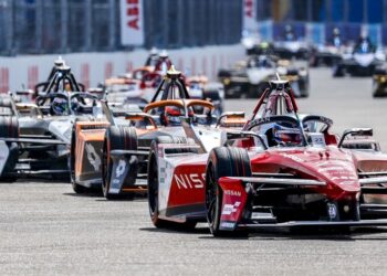 ทีมนิสสัน คว้าแชมป์โลกฟอร์มูล่า อี ในการแข่งขัน Berlin E-Prix