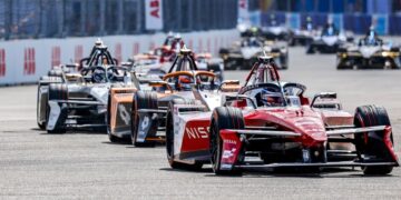 ทีมนิสสัน คว้าแชมป์โลกฟอร์มูล่า อี ในการแข่งขัน Berlin E-Prix