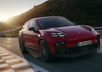 PORSCHE MACAN GTS เอสยูวีไฟฟ้า ทรงพลัง เร้าใจเต็มพิกัด