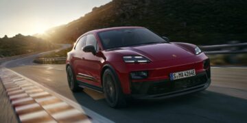 PORSCHE MACAN GTS เอสยูวีไฟฟ้า ทรงพลัง เร้าใจเต็มพิกัด