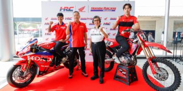 ไทยฮอนด้า จับมือ ฮอนด้า เอชอาร์ซี ส่ง 2 นักแข่งไทย “ก้อง-สมเกียรติ” และ “นีโม่-จิรัฎฐ์” สู่ทีมโรงงาน ทั้งทางเรียบและทางฝุ่น พร้อมเปิดไลน์อัพนักบิดไทยประจำปี 2026