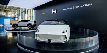 Honda โชว์ 2 ต้นแบบไฟฟ้า 0 Series ครั้งแรกในไทย! Honda 0 α และ 0 SALOON