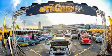 MOONEYES of Bangkok ฉลอง 10 ปี ยิ่งใหญ่! อิมพอร์ต MOON BUG รถแข่ง VW Beetle ระดับตำนาน ตอกย้ำคอมมูนิตี้แต่งรถของคนไทยอวดสายตาชาวโลก