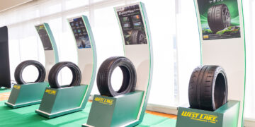 WESTLAKE MammothX และ SL349 A/T TERRA LEGEND