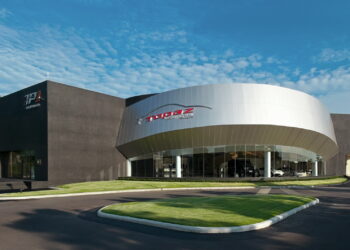 เรนวูด ปาร์ค เปิดตัว “TOPAZ & TP1” ที่ PARK11 มาตรฐาน Automotive Detailing จากประเทศอังกฤษ