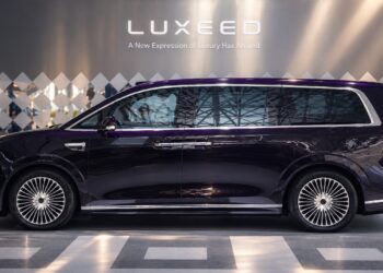 เผย 4 จุดเด่น LUXEED EHV (V9) ยนตรกรรมสุดล้ำ มาพร้อมเบาะแถวที่สองหมุนได้ ครั้งแรกในไทย