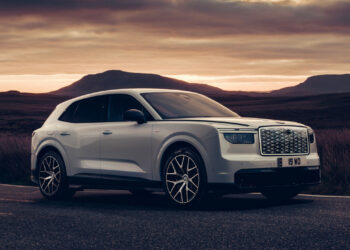 Bentley Torcal First Edition ยนตรกรรมพลังงานไฟฟ้า รุ่นเอ็กซ์คลูซีฟ